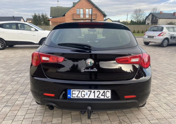 Alfa Romeo Giulietta cena 25900 przebieg: 176000, rok produkcji 2011 z Łask małe 529